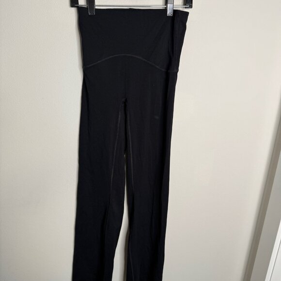 SPANX Women's Black SPANXshape Booty Boost‎ Flare Pants - Size M Medium - Picture 2 of 5